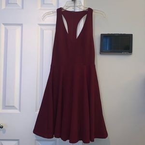 Lulu’s maroon cocktail dress